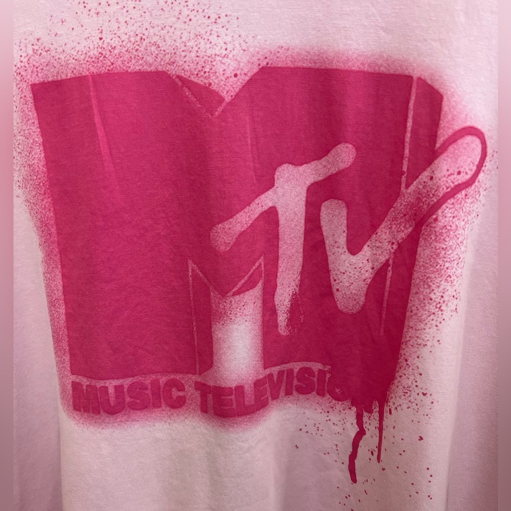 H&M Pink MTV Retro Graphic Tee